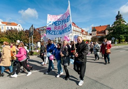 Kochają życie i pokazują to innym. Marsz Amazonek w Elblągu