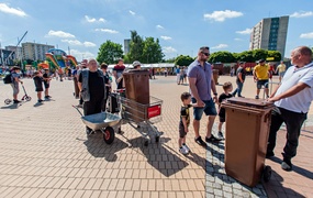 Wymieniali odpady na rośliny