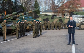 Mariusz Błaszczak w Elblągu: „Nasycamy wojskiem polskim wschodnią część naszego kraju”