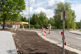 Ulica gotowa, trwają prace na rondzie