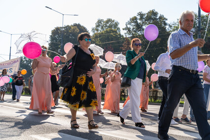 Seniorzy przemaszerowali przez miasto