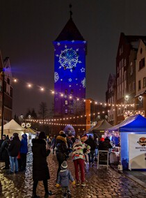 Świąteczne śpiewanie i kolędowanie na starówce