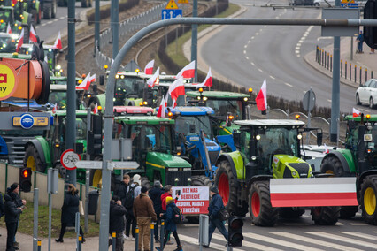 \"Potrzebujemy konkretnych rozwiązań\". Rolnicy protestowali na ulicach Elbląga