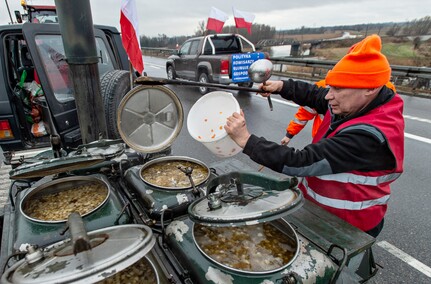 Protest rolników w Elblągu. \"Sprowadzanie towarów z Ukrainy nas rujnuje\"