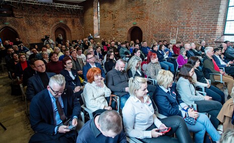 Kandydaci na prezydenta Elbląga zmierzyli się w przedwyborczej debacie