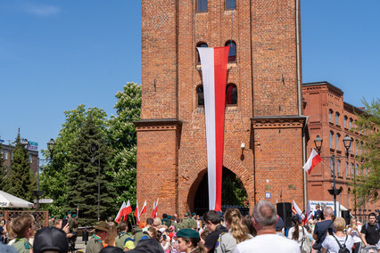 \"Nasze barwy to oznaka wolnego państwa\"