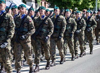 Jeszcze nie oficerowie, ale już nie szeregowi