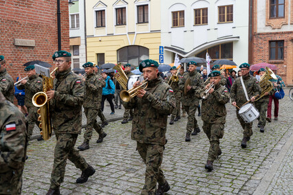 Parada na zakończenie muzycznego święta