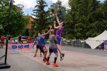 Armwrestling, streetball i amerykański styl