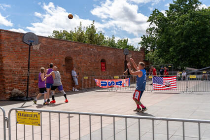 Armwrestling, streetball i amerykański styl