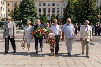 „Krwawy marsz zatrzymany pod Warszawą“