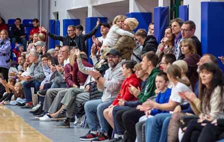 Elbasket uczy się ligi