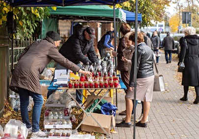 Elblążanie odwiedzają groby bliskich