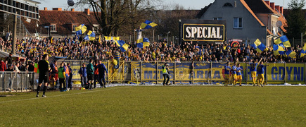 Olimpia poległa z Arką 1:4 (piłka nożna)