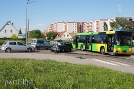 Wymusił pierwszeństwo i uderzył w autobus