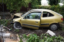 Citroenem wpadł do ogródka