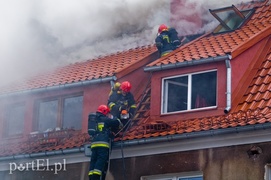 Pożar na Sadowej, mieszkańcy ewakuowani