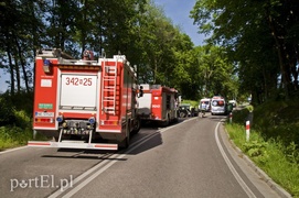 Tragedia na drodze w Nadbrzeżu, kierowca zmarł w szpitalu  (aktualizacja)