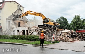 Kolejny budynek znika z miasta