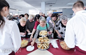 Tak seniorzy ćwiczą jogę