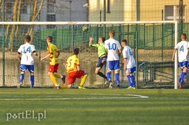 Debiutanci dostali lekcję futbolu