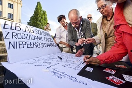 Solidarni z protestującymi w Sejmie: Oni chcą godnie żyć