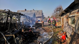 Pożar w Jegłowniku, kierowcy musieli omijać to miejsce