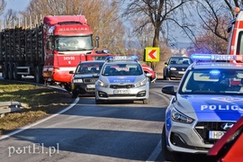 Zderzenie volkswagena z kią na drodze krajowej nr 22