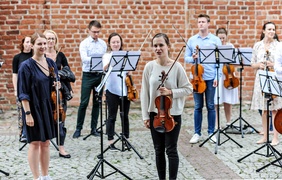 Orkiestra wyszła do ludzi