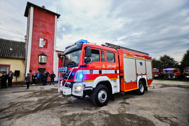 Nowy wóz dla strażaków z Krzewska