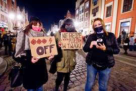 Grupa mężczyzn próbowała zakłócić protesty elblążan