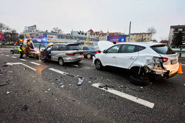 Spowodował kolizję na 12 Lutego i uciekł